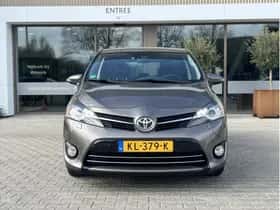 Toyota Verso (2016) thumbnail 2