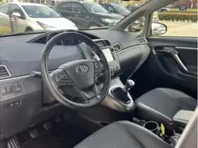 Toyota Verso (2016) thumbnail 21
