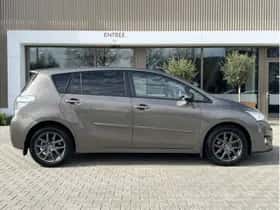 Toyota Verso (2016) thumbnail 5