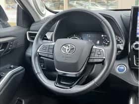 Toyota Highlander (2021) thumbnail 12