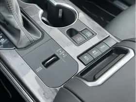 Toyota Highlander (2021) thumbnail 24