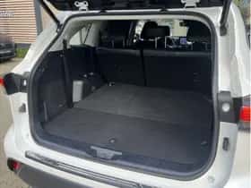 Toyota Highlander (2021) thumbnail 27