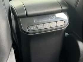 Toyota Highlander (2021) thumbnail 30