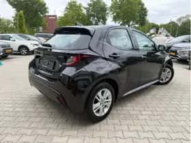 Toyota Yaris (2025) thumbnail 3