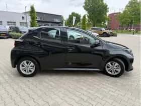 Toyota Yaris (2025) thumbnail 8