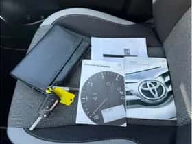 Toyota Yaris (2019) thumbnail 25