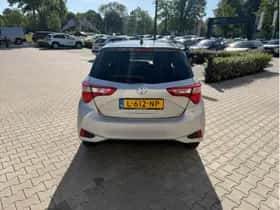 Toyota Yaris (2019) thumbnail 4
