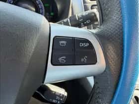 Toyota Auris (2012) thumbnail 10