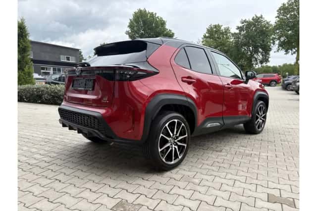 Toyota Yaris Cross (2025) thumbnail 3