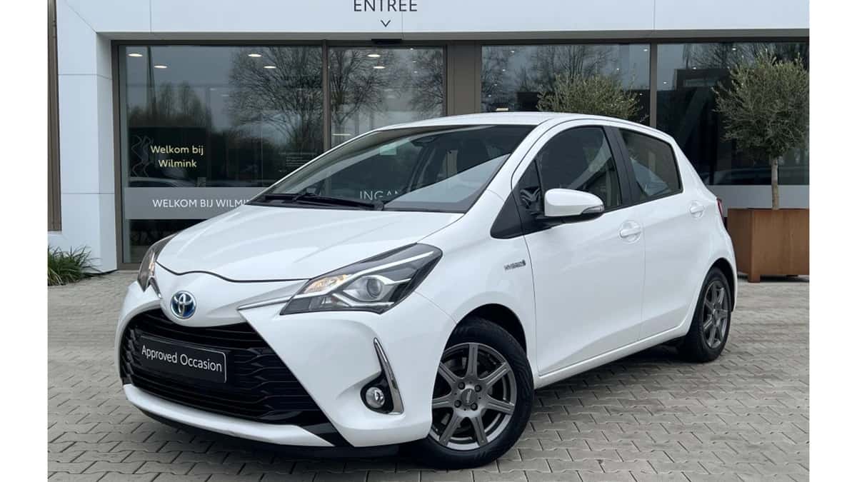 Toyota Yaris (2018) — foto 1