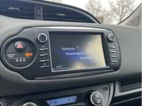 Toyota Yaris (2018) thumbnail 15
