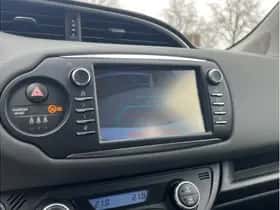 Toyota Yaris (2018) thumbnail 17