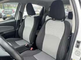 Toyota Yaris (2018) thumbnail 24