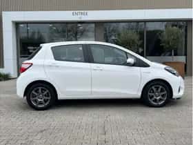 Toyota Yaris (2018) thumbnail 5