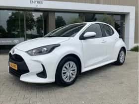 Toyota Yaris (2022) thumbnail 1