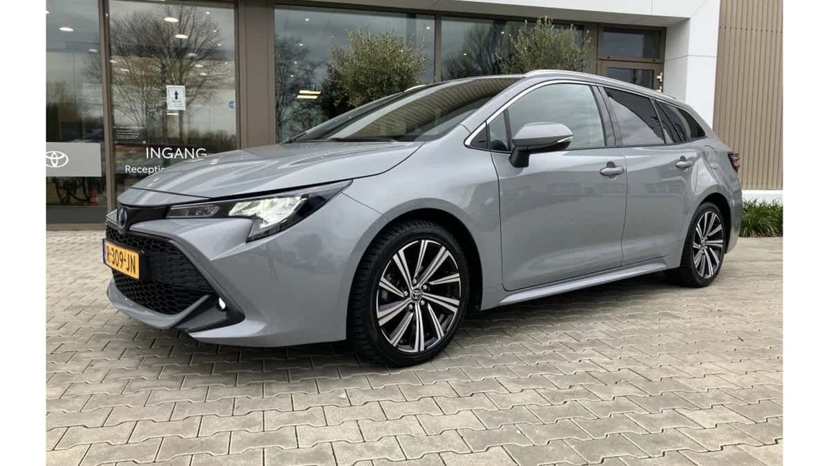Toyota Corolla (2022) — foto 1
