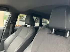 Toyota Corolla (2022) thumbnail 14