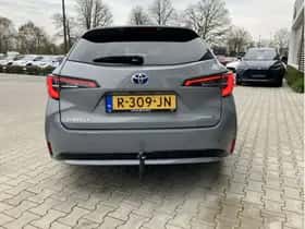 Toyota Corolla (2022) thumbnail 3