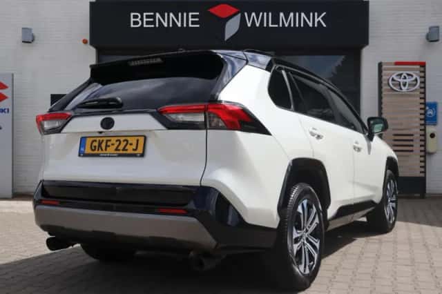Toyota RAV4 (2019) thumbnail 5