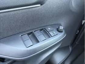 Toyota Yaris (2023) thumbnail 13
