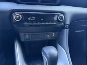 Toyota Yaris (2023) thumbnail 16