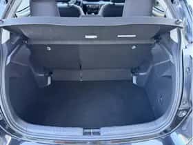 Toyota Yaris (2023) thumbnail 21