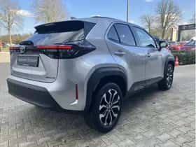 Toyota Yaris Cross (2023) thumbnail 3