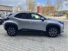 Toyota Yaris Cross (2023) thumbnail 4