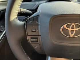 Toyota bZ4X (2026) thumbnail 16