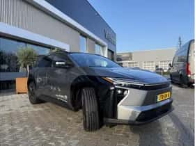 Toyota bZ4X (2026) thumbnail 3