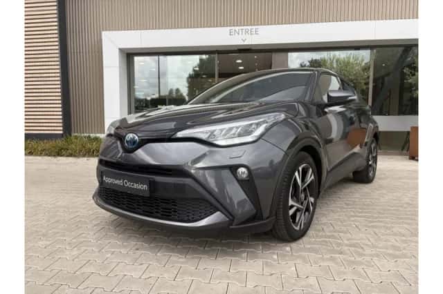 Toyota C-HR (2023) thumbnail 1