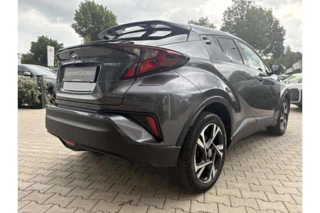 Toyota C-HR (2023) thumbnail 3