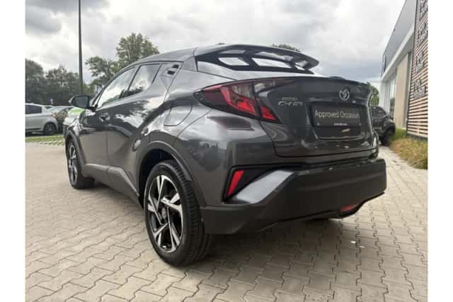 Toyota C-HR (2023) thumbnail 4