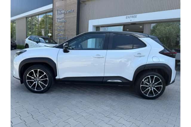 Toyota Yaris Cross (2023) thumbnail 2