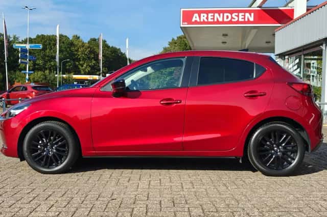 Mazda 2 (2023) thumbnail 2