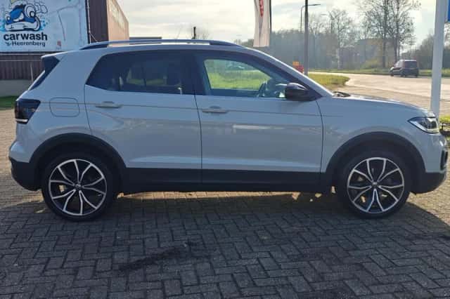 Volkswagen T-Cross (2022) thumbnail 6