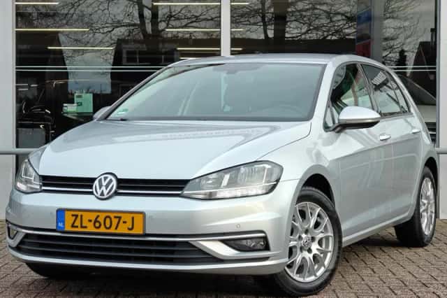 Volkswagen Golf (2019) thumbnail 1