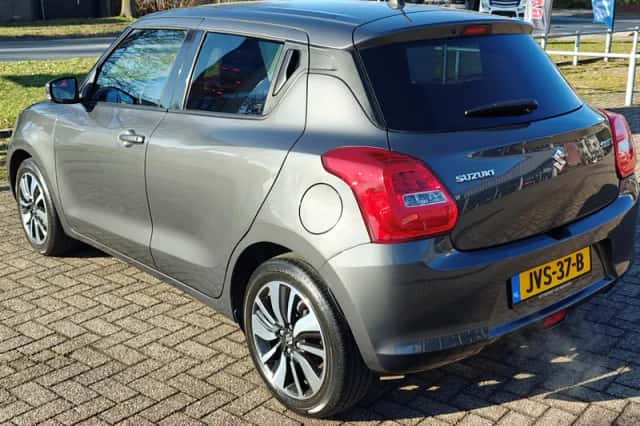 Suzuki Swift (2018) thumbnail 3