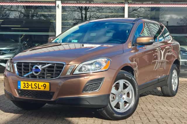 Volvo XC60 (2010) thumbnail 1
