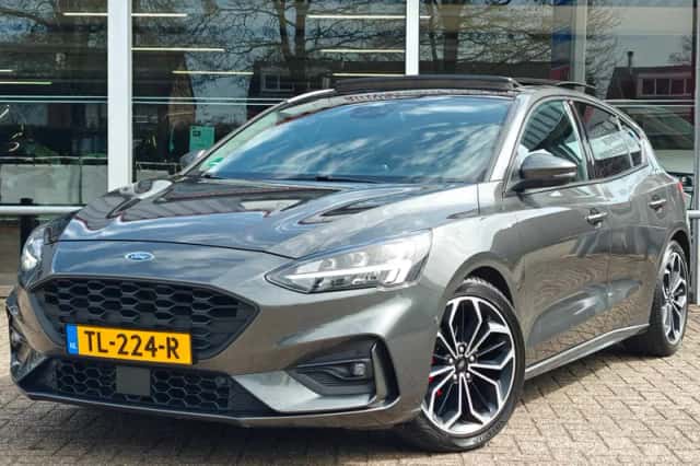Ford Focus (2018) thumbnail 1