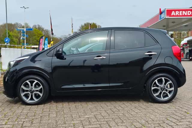 Kia Picanto (2023) thumbnail 2