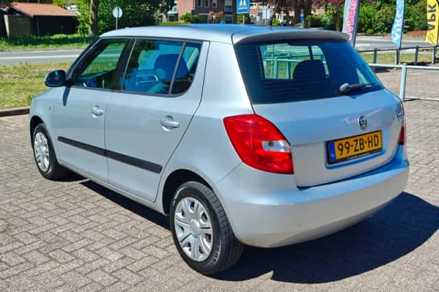 Škoda Fabia (2007) thumbnail 3