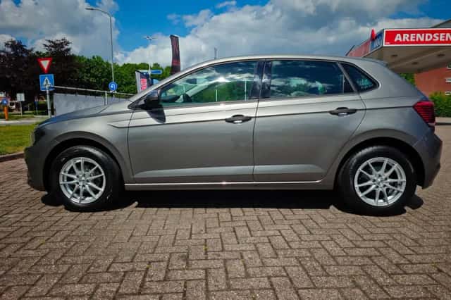 Volkswagen Polo (2020) thumbnail 2