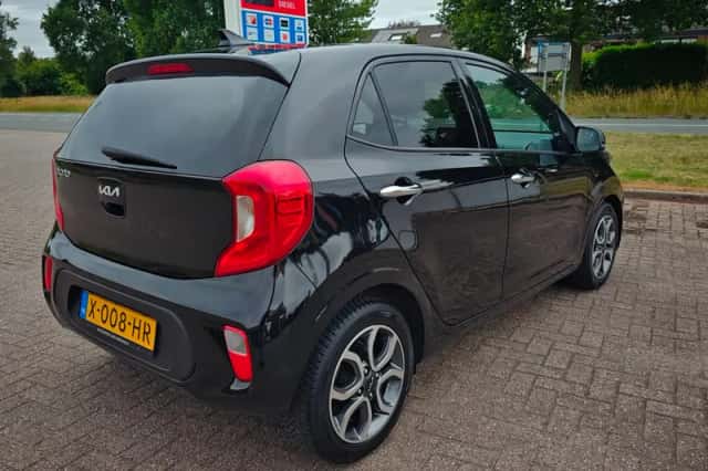 Kia Picanto (2023) thumbnail 5