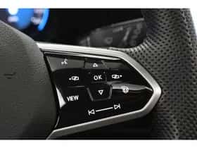 Volkswagen Golf (2021) thumbnail 24