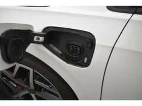 Volkswagen Golf (2021) thumbnail 36