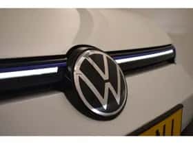 Volkswagen Golf (2021) thumbnail 39
