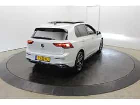 Volkswagen Golf (2021) thumbnail 6