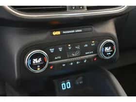 Ford Kuga (2022) thumbnail 7