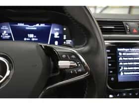 Škoda Superb (2021) thumbnail 25